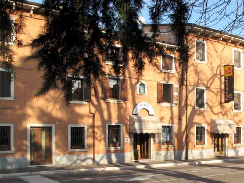 Hotel Gattopardo Dossobuono Exterior photo