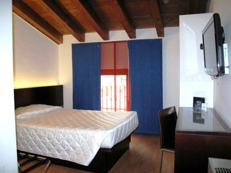 Hotel Gattopardo Dossobuono Exterior photo